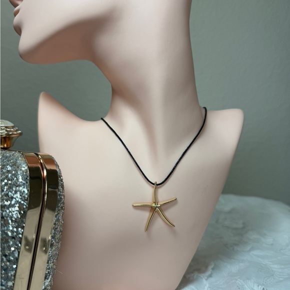 🔥 NEW | 18K Gold Plated Starfish With Black Necklace ⚜️ - Picture 3 of 4